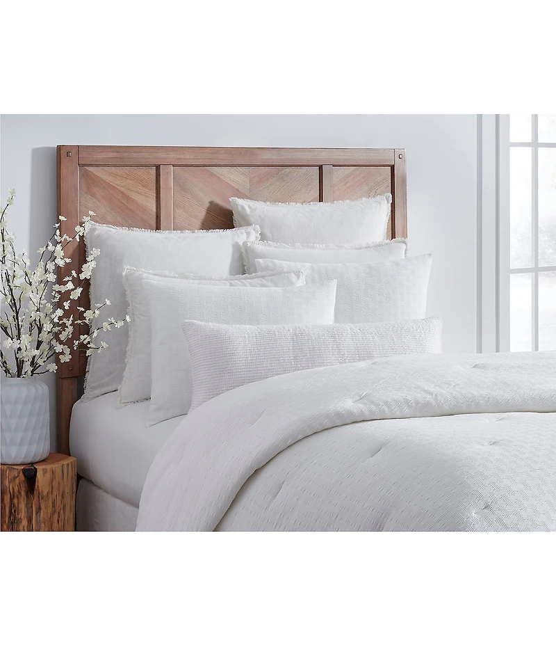 Southern Living Simplicity Collection Clayton Comforter