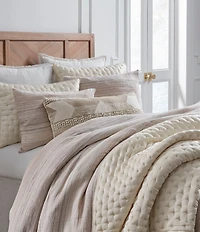 Southern Living Simplicity Collection Oasis Comforter