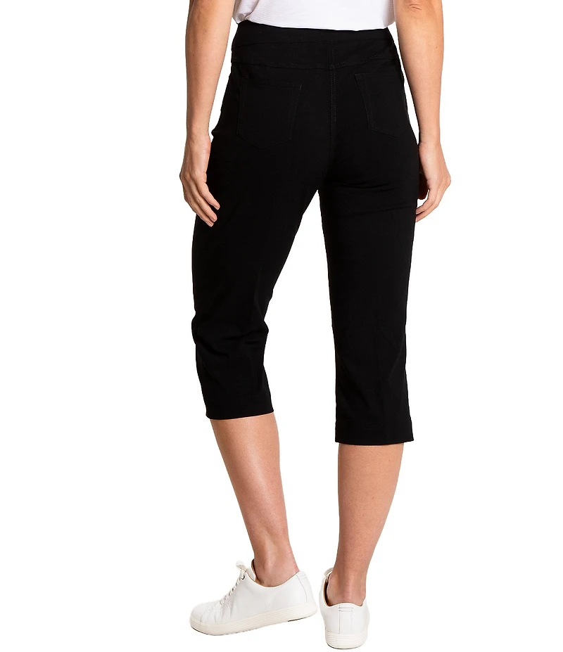 Sport Haley Simulation Solid 5-Pocket Pull-On Capri Pants