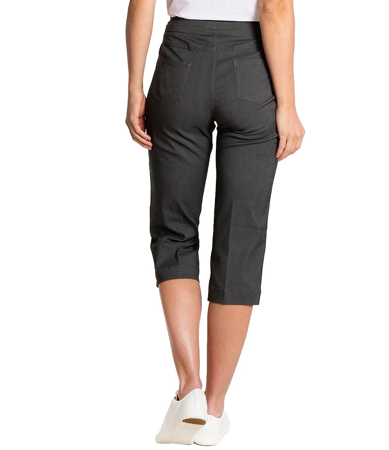 Sport Haley Simulation Solid 5-Pocket Pull-On Capri Pants
