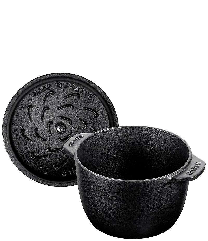 Staub Cast Iron 1.5 qt. Round Petite French Oven