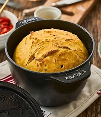 Staub Cast Iron 1.5 qt. Round Petite French Oven