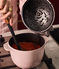 Staub Cast Iron 1.5 qt. Round Petite French Oven