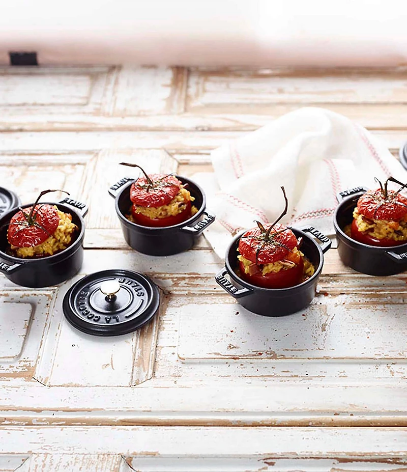 Staub Cast Iron Mini Round Dutch Oven - 0275-qt.