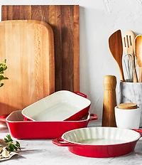 Staub Stoneware 9-inch Pie Dish