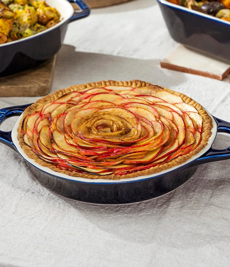 Staub Stoneware 9-inch Pie Dish