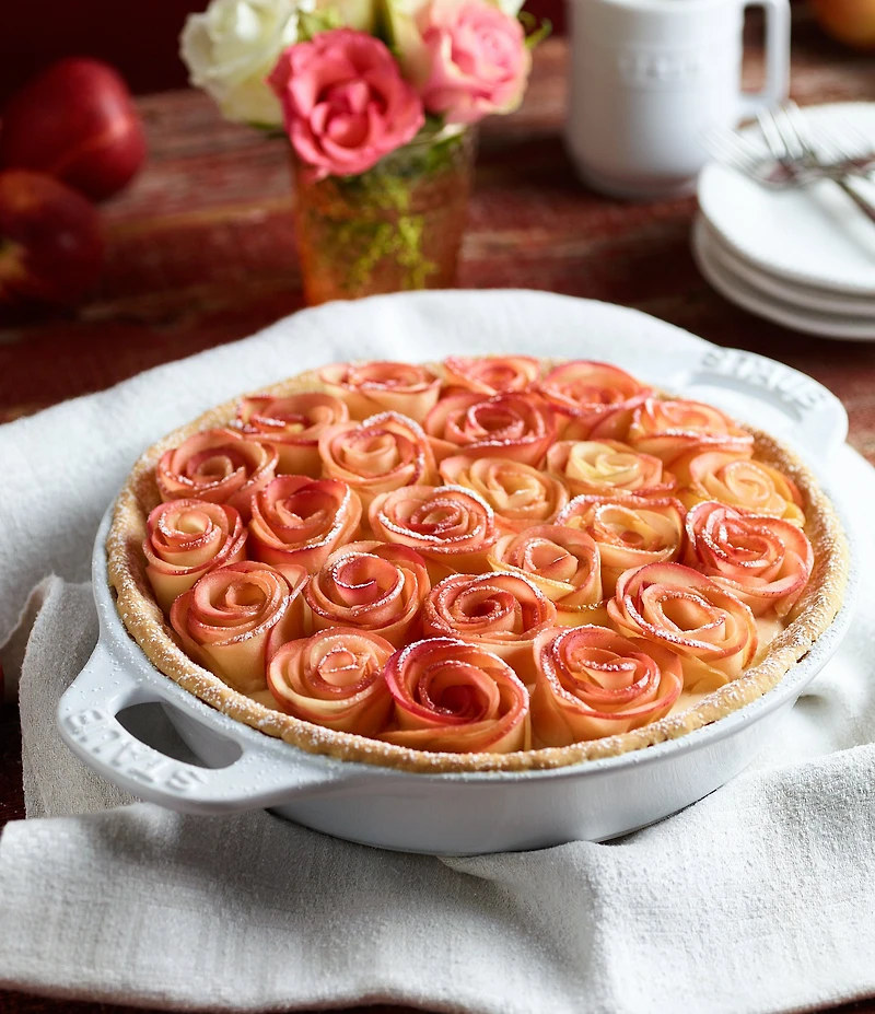 Staub Stoneware 9-inch Pie Dish