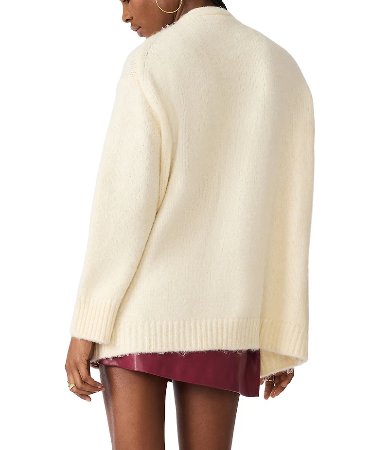 Steve Madden Finley V-Neck Long Sleeve Patch Pocket Button Front Cardigan