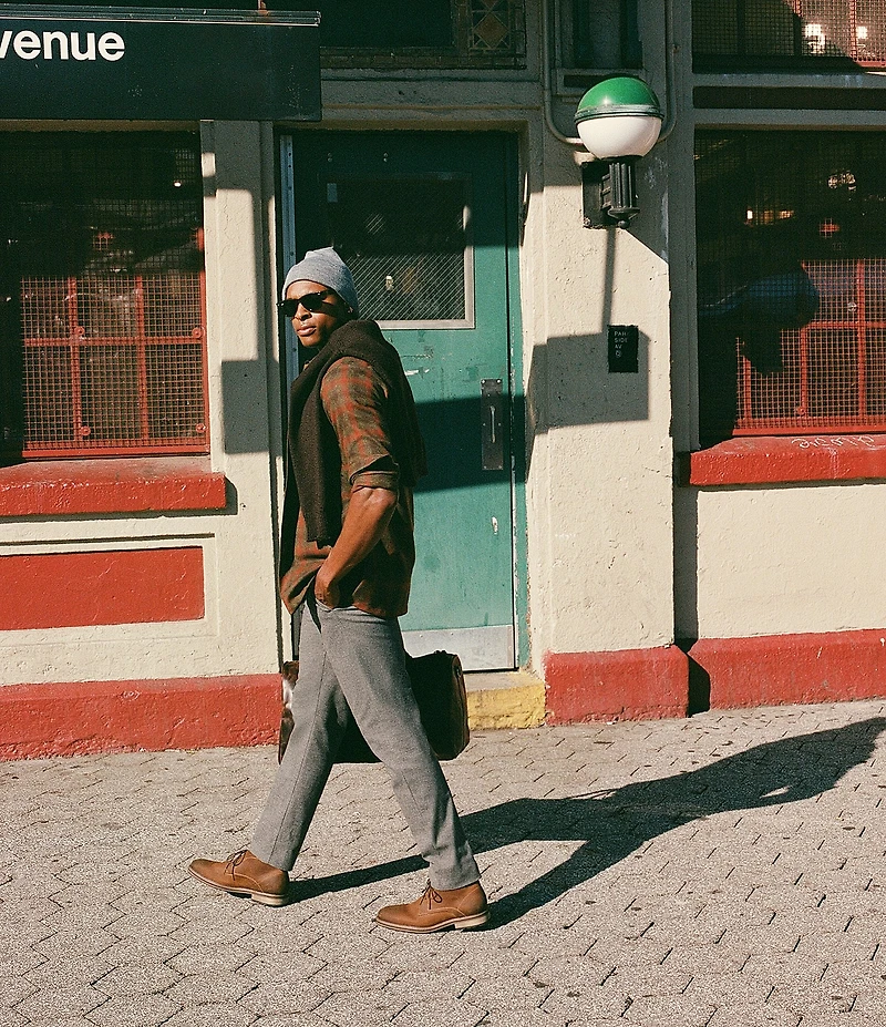 Steve Madden Men's Tabriz Lace Up Leather Chukka Boots