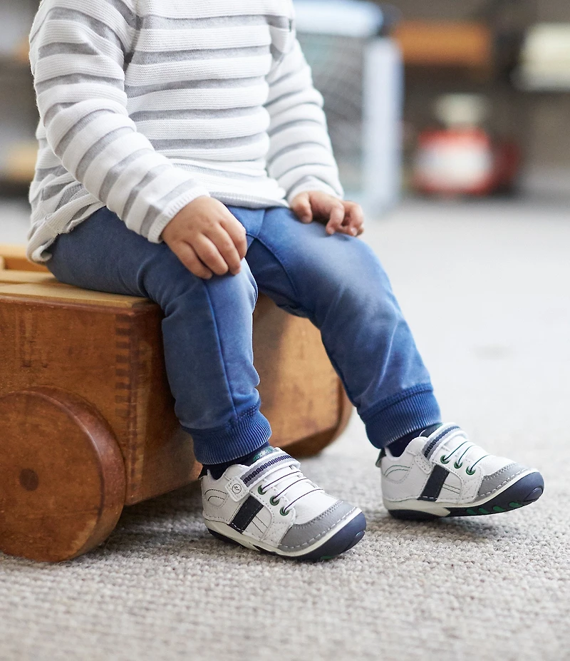 Stride Rite Boys' SRT SM Artie Sneakers (Infant)