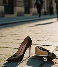 Stuart Weitzman Stuart Power 100 Patent Leather Pointed Toe Stiletto Pumps