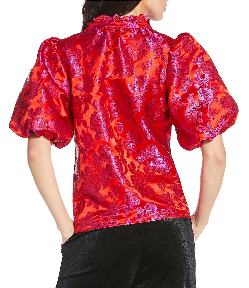 Sugarlips Duson Floral Split Neck Short Puff Sleeve Jacquard Top