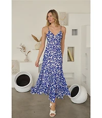Sugarlips Hagny Pleated Floral Print V-Neck Sleeveless Chiffon Midi Dress