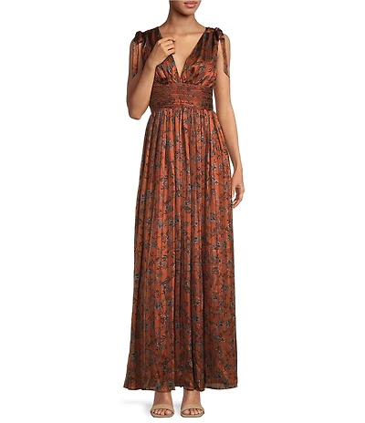 Sugarlips Leoben Floral Descanso V-Neck Sleeveless Pleated Maxi Dress