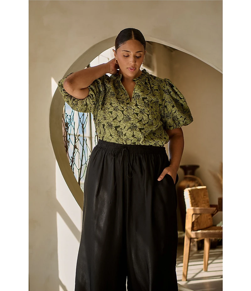 Sugarlips Plus Short Sleeve Floral Jacquard Split Neck Top