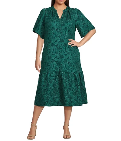 Sugarlips Plus Size Short Sleeve Floral Jacquard Midi Dress