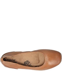 Taos Footwear Chit Chat Leather Skimmer Ballet Flats