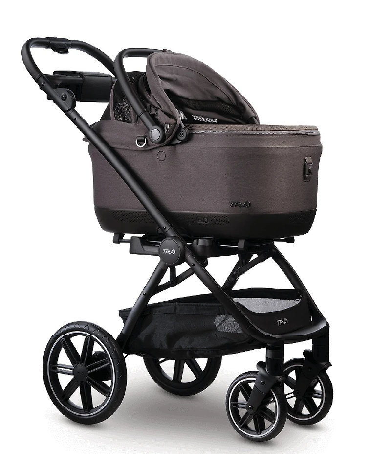 Tavo Pet Maeve™ iso Wind + Roscoe™ Trek Pet Car Seat + Stroller Travel System