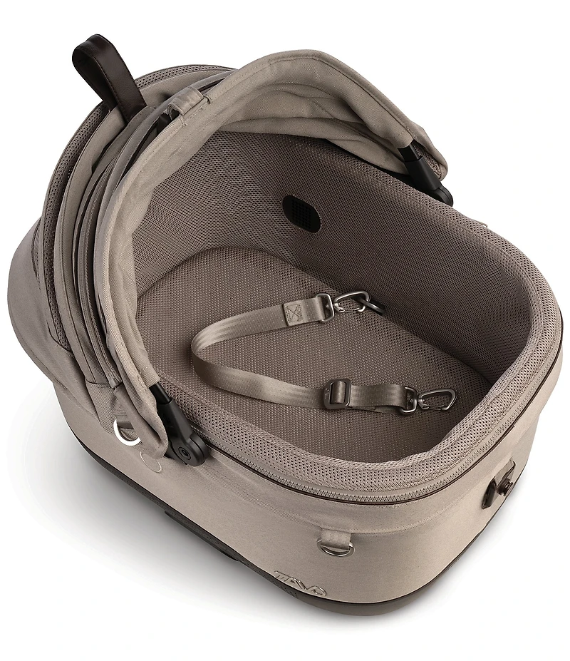 Tavo Pet Maeve™ ISO Wind Pet Car Seat with Built in Fan & Isofix Latches