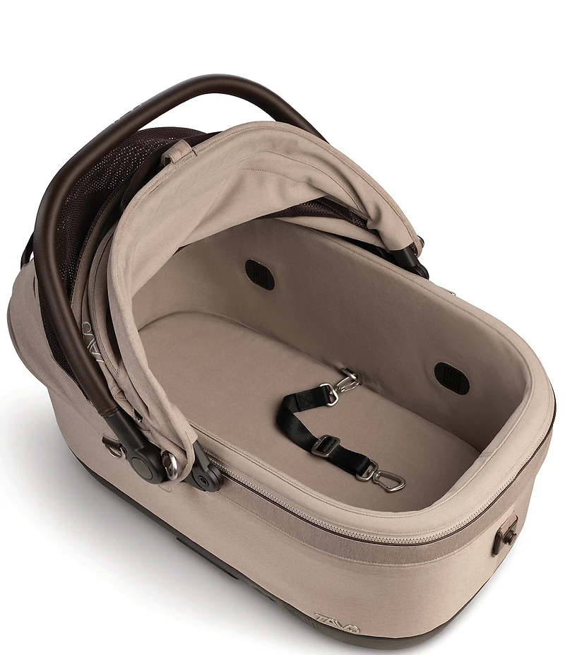 Tavo Pet Maeve™ ISO Wind Pet Car Seat with Built in Fan & Isofix Latches, ISO6x Wind Size