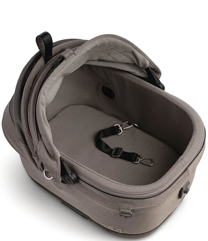 Tavo Pet Maeve™ ISO Wind Pet Car Seat with Built in Fan & Isofix Latches, ISO6x Wind Size