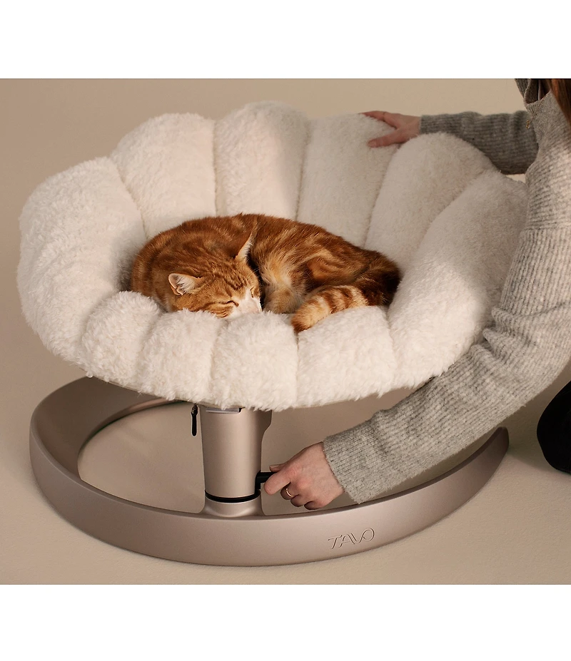 Tavo Pet Shell™ Pet Bed And Swaying Lounger