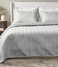 The Art Of Home From Ann Gish Scalloped Coverlet Mini Set