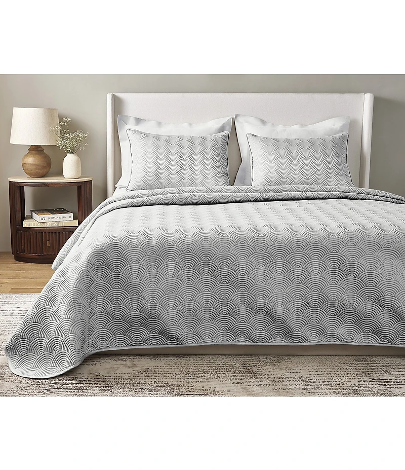The Art Of Home From Ann Gish Scalloped Coverlet Mini Set