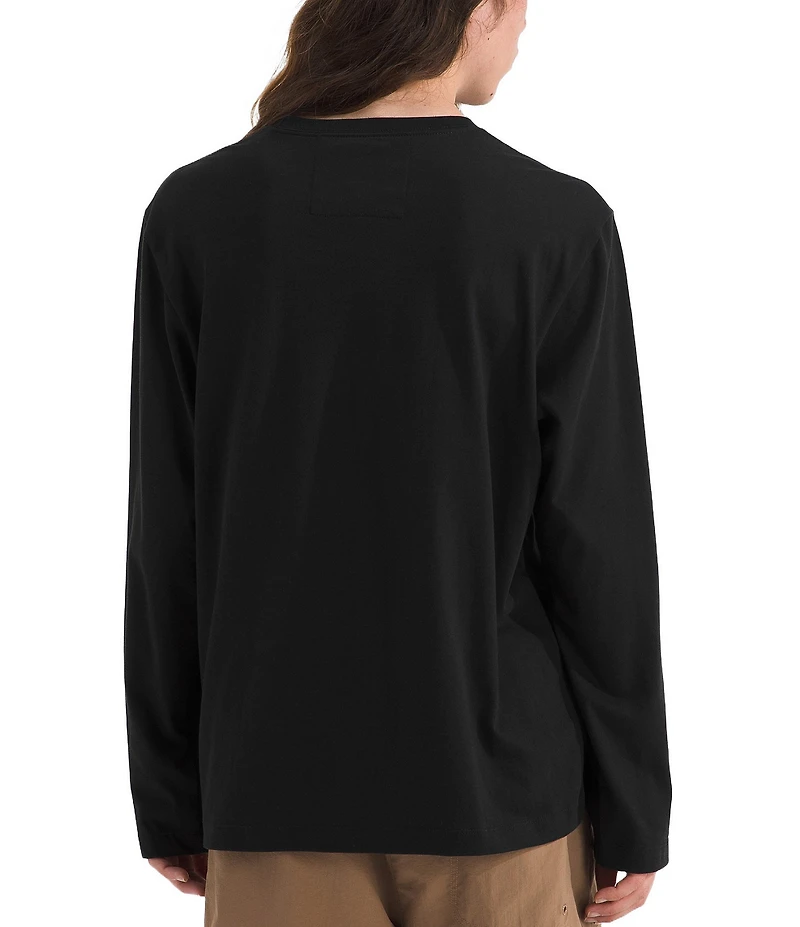 The North Face Essential Long Sleeve T-Shirt