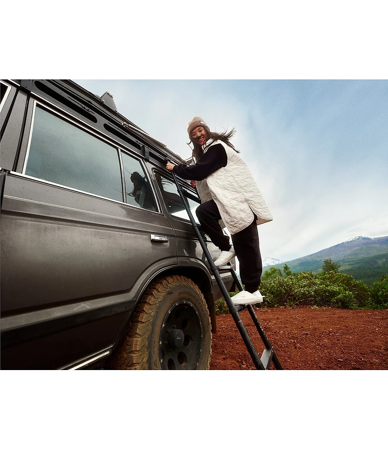 The North Face Large Diamond Peak Oversized Insulated Zip Front Vest