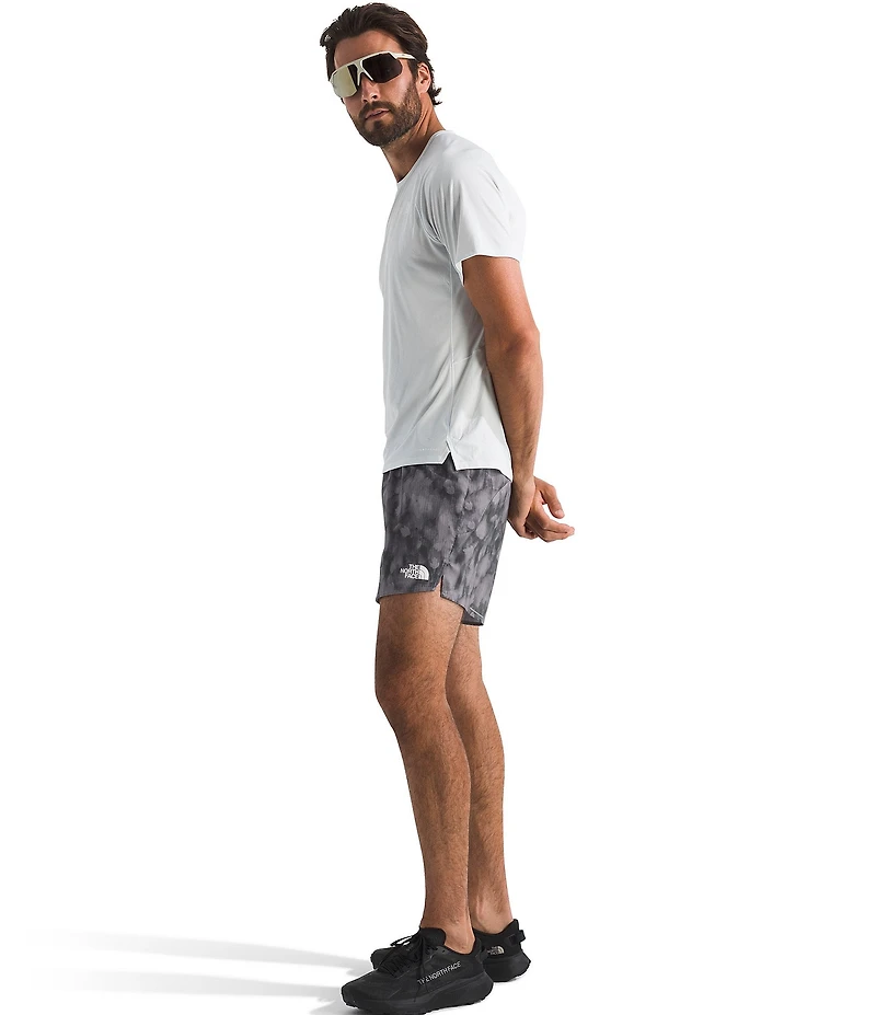 The North Face Light Range Sunriser 5#double; Inseam Shorts