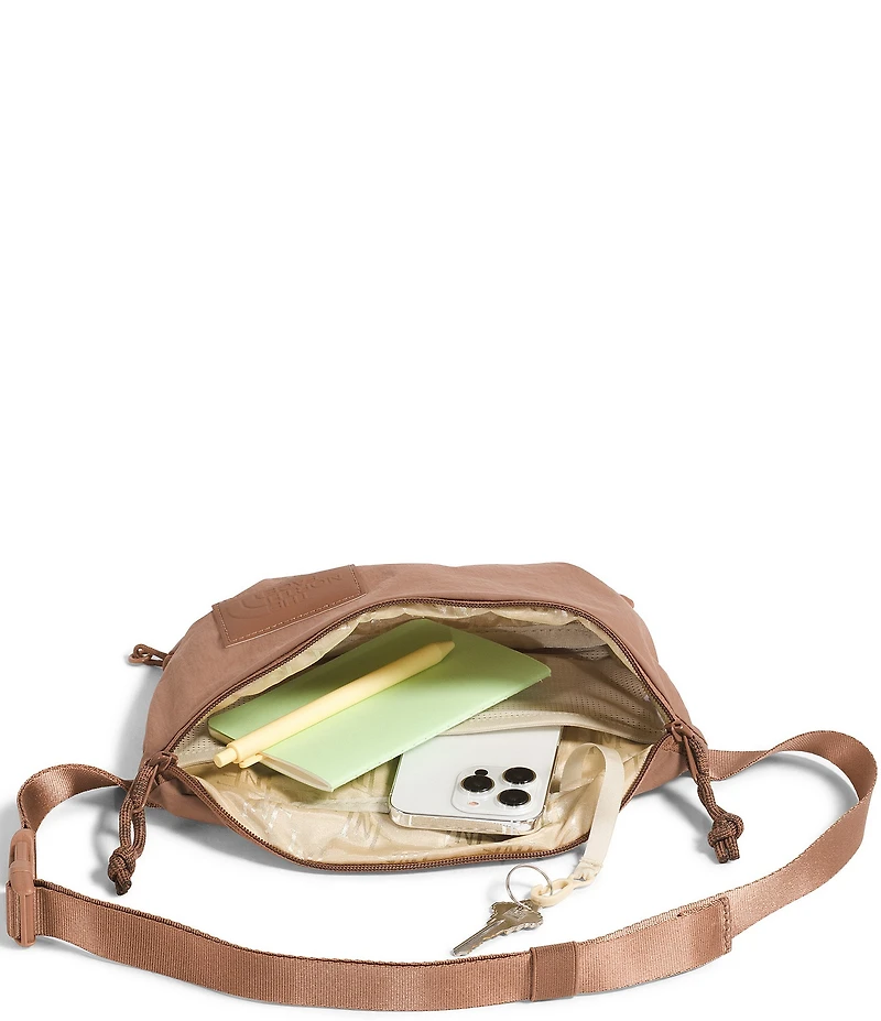 The North Face Women's 2L Never Stop Lumbar Belt Bag
