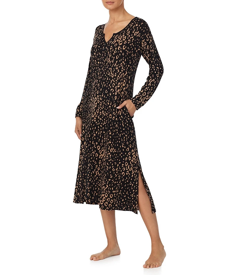 Tommy Bahama Long Sleeve Round Neck Knit Leopard Print Long Lounger