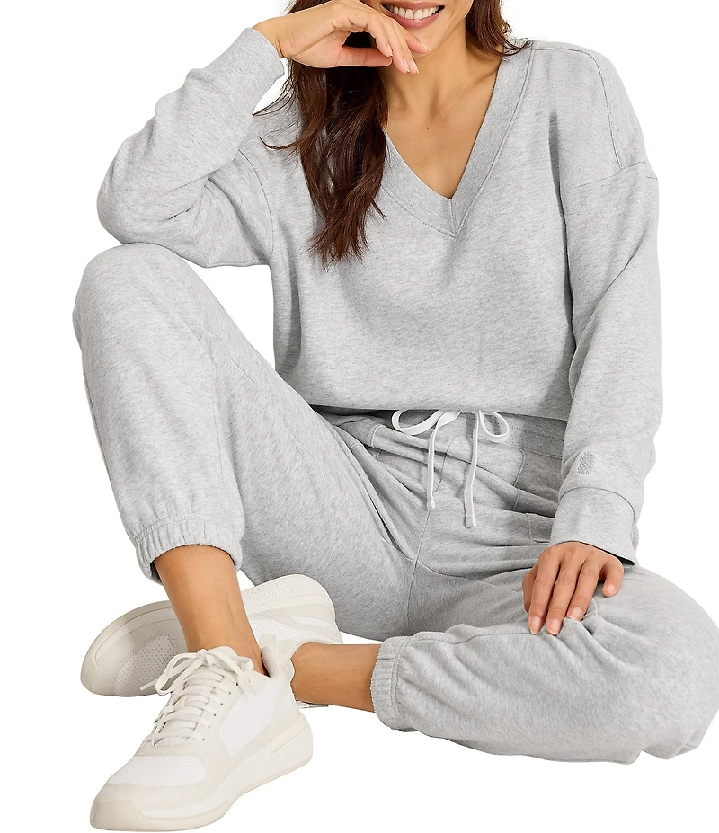 Tommy Bahama Marina Del Mar Coordinating V-Neck Long Sleeve Sweatshirt