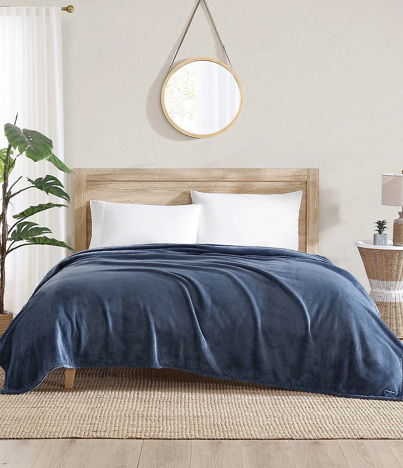 Tommy Bahama Solid Ultra-Soft Plush Fleece Bed Blanket