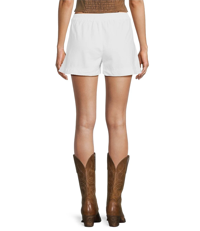 Tractr Easy Ruffle Shorts