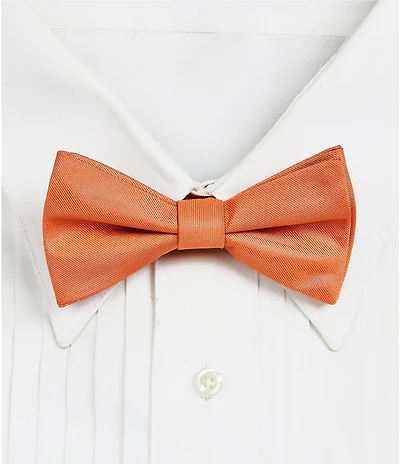 Tre Vero Solid Pre-Tied Bow Tie