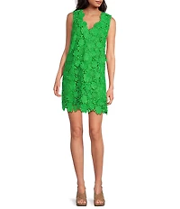 Trina Turk Lovelee 3D Floral Lace V-Neck Sleeveless Scallop Hem Sheath Mini Dress