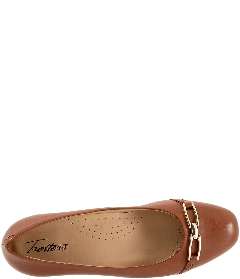 Trotters Dakota Leather Bit Buckle Pumps