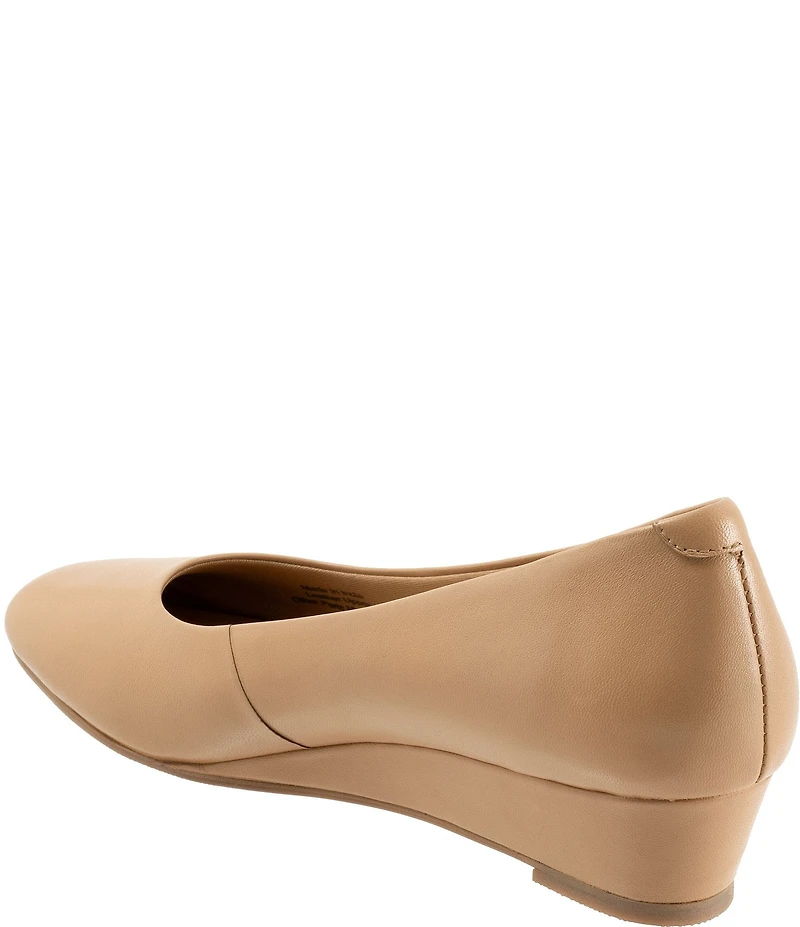 Trotters Denisse Leather Wedge Pumps