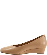 Trotters Denisse Leather Wedge Pumps