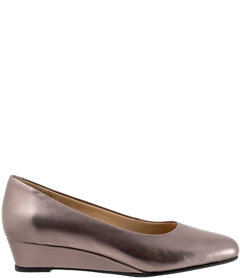 Trotters Denisse Leather Wedge Pumps