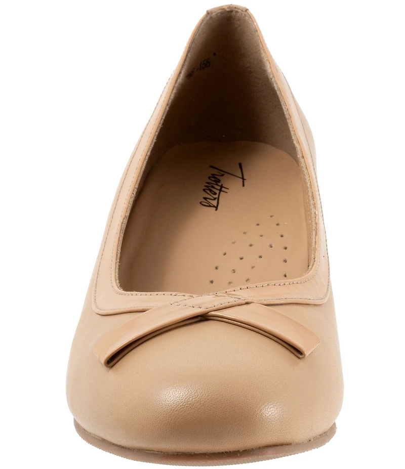 Trotters Devin Leather Block Heel Pumps