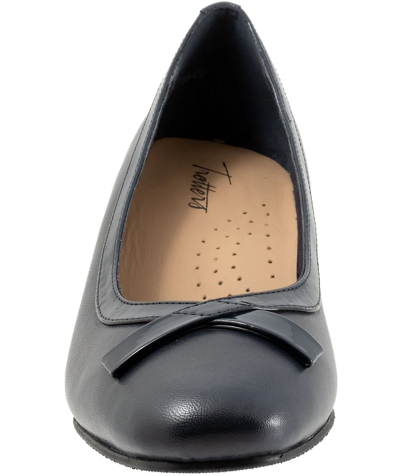 Trotters Devin Leather Block Heel Pumps