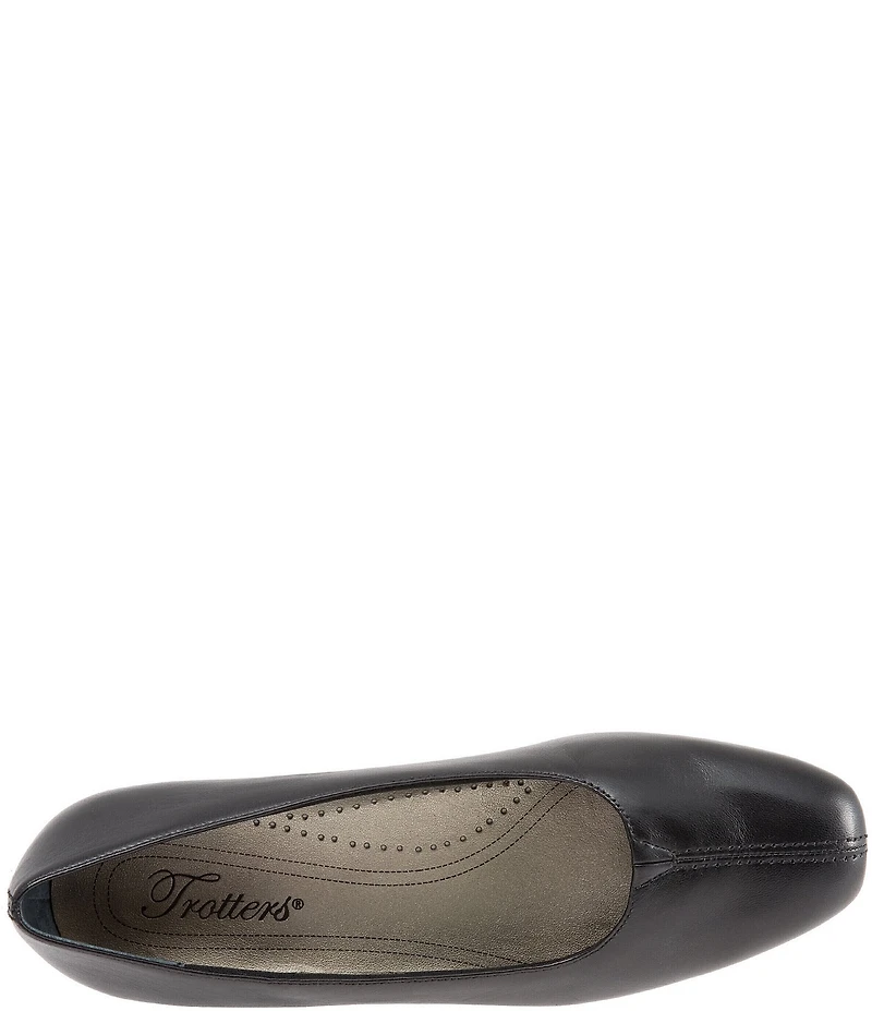 Trotters Doris Leather Block Heel Pumps