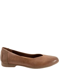 Trotters Iris Leather Ballet Flats
