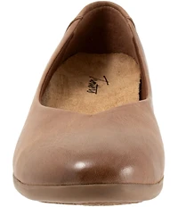 Trotters Iris Leather Ballet Flats
