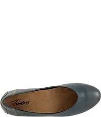 Trotters Iris Leather Ballet Flats