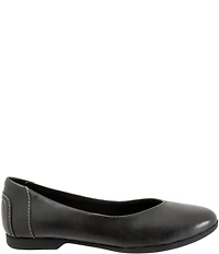 Trotters Iris Leather Ballet Flats