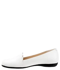 Trotters Sage Scalloped Trim Loafers